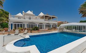 Gorgeous Golf Villa